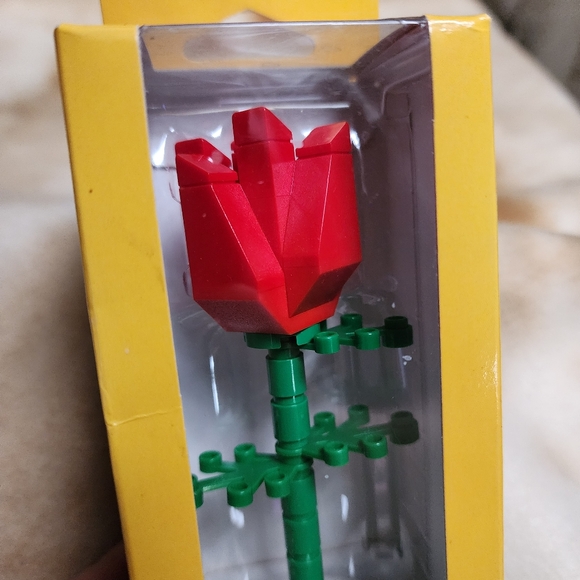 LEGO Retired Red Rose, Pre-Assembled - Picture 5 of 5